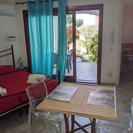 Residenze Il Girasole Aparthotel Golfo Aranci Luaran gambar