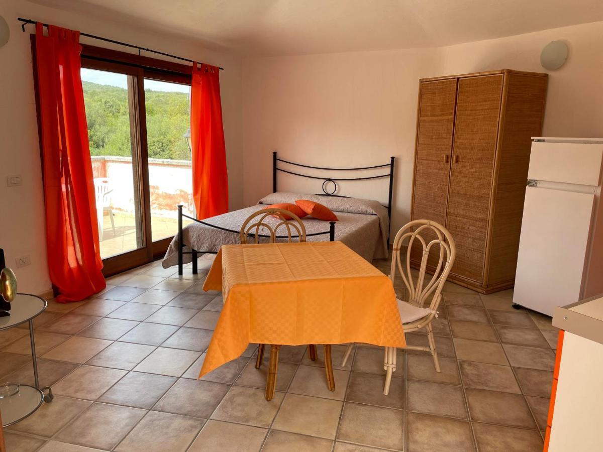 Residenze Il Girasole Aparthotel Golfo Aranci Luaran gambar
