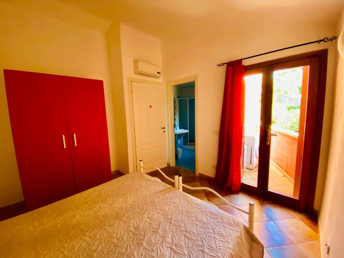 Residenze Il Girasole Aparthotel Golfo Aranci Luaran gambar