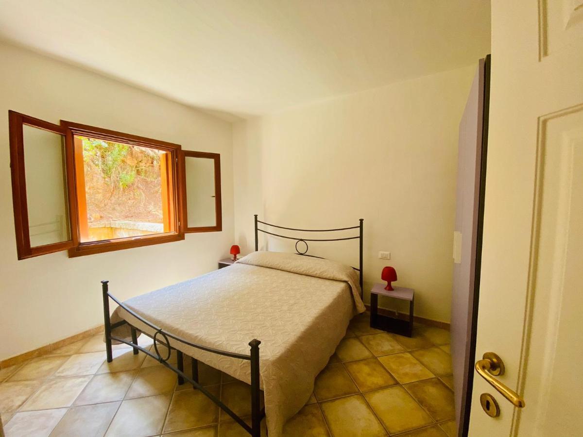 Residenze Il Girasole Aparthotel Golfo Aranci Luaran gambar