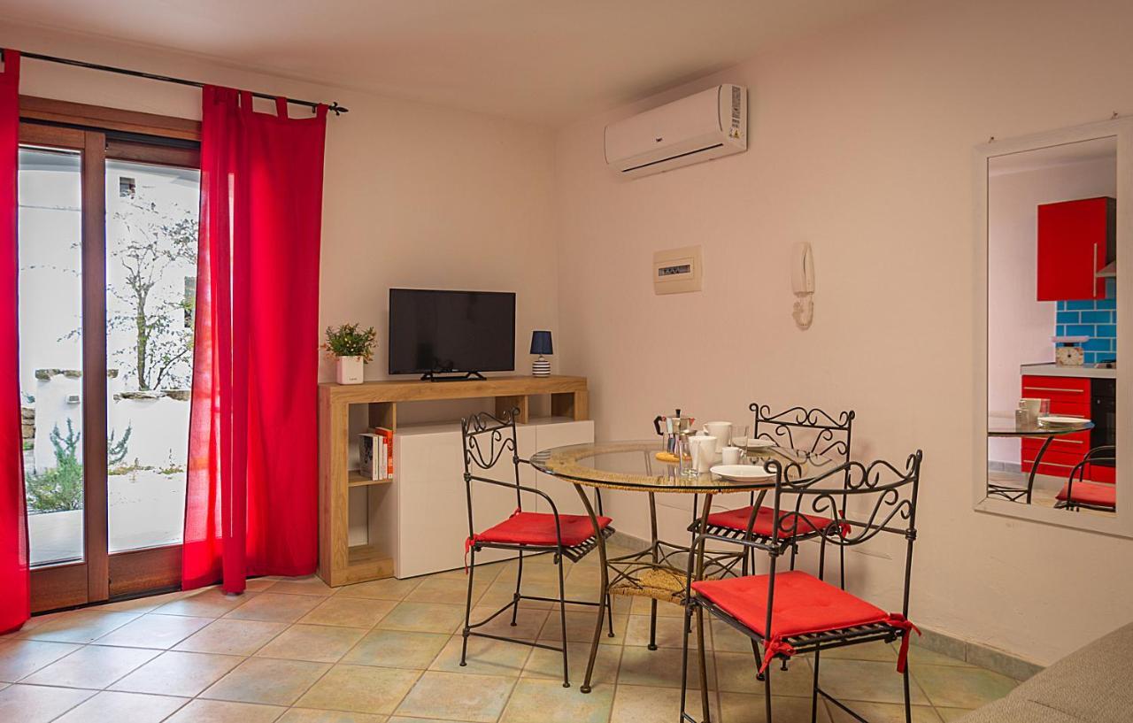 Residenze Il Girasole Aparthotel Golfo Aranci Luaran gambar