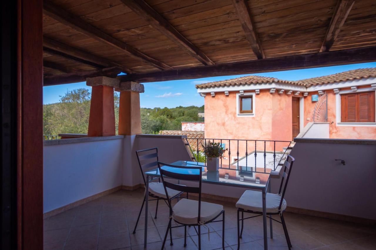 Residenze Il Girasole Aparthotel Golfo Aranci Luaran gambar