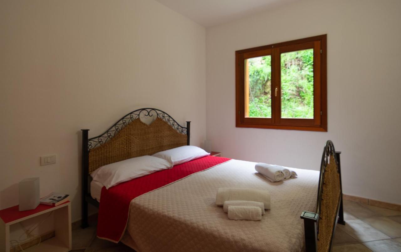 Residenze Il Girasole Aparthotel Golfo Aranci Luaran gambar