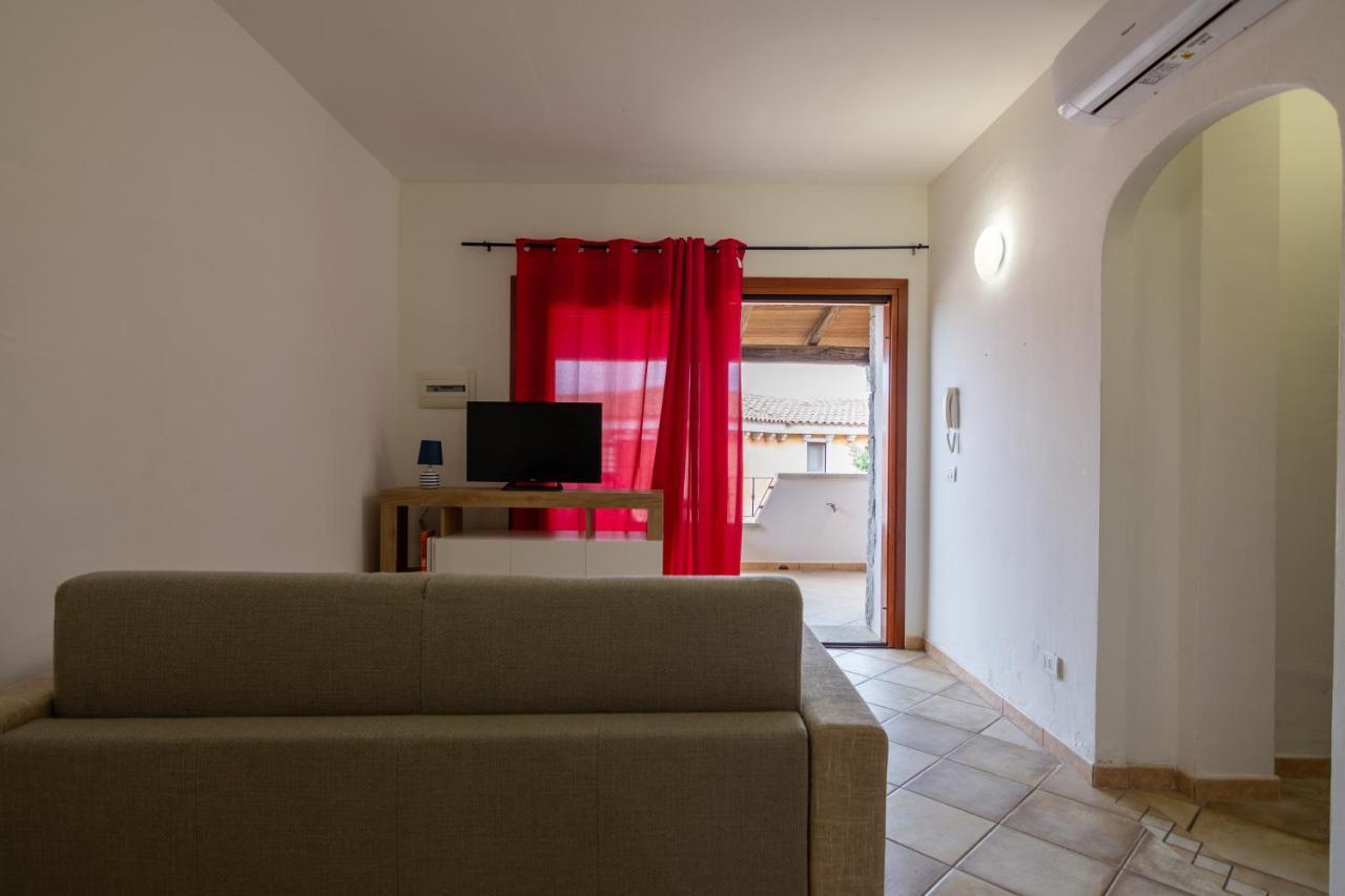 Residenze Il Girasole Aparthotel Golfo Aranci Luaran gambar
