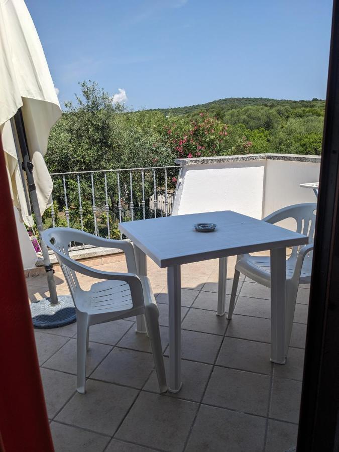 Residenze Il Girasole Aparthotel Golfo Aranci Luaran gambar