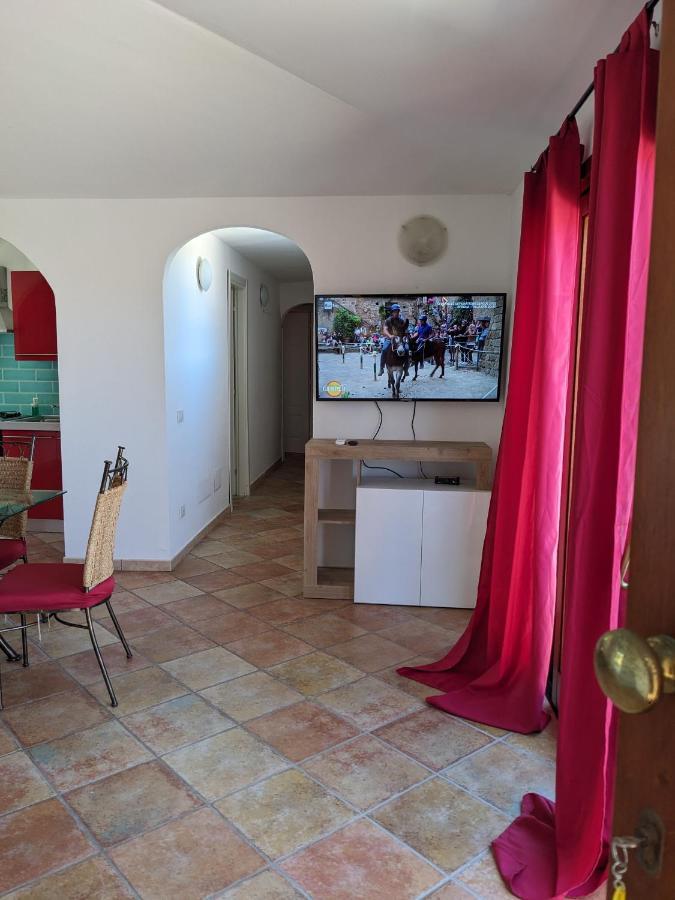 Residenze Il Girasole Aparthotel Golfo Aranci Luaran gambar