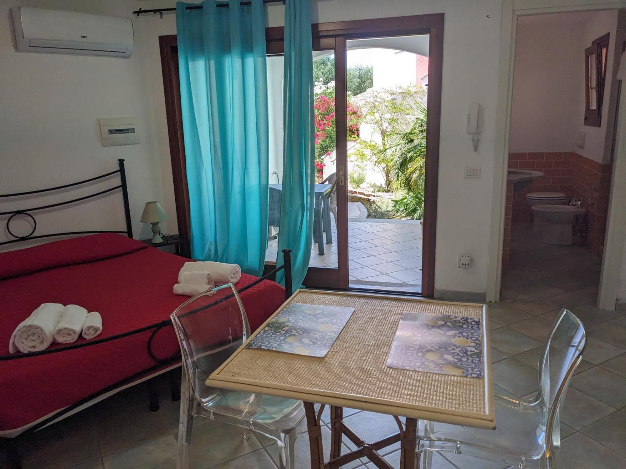 Residenze Il Girasole Aparthotel Golfo Aranci Luaran gambar